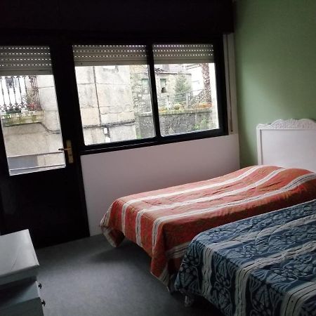 Casa Lola Hotel Ponteareas Bagian luar foto