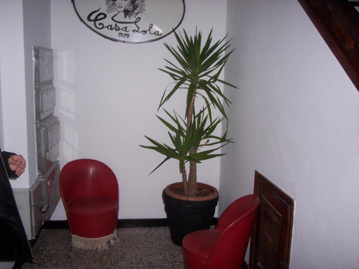 Casa Lola Hotel Ponteareas Bagian luar foto